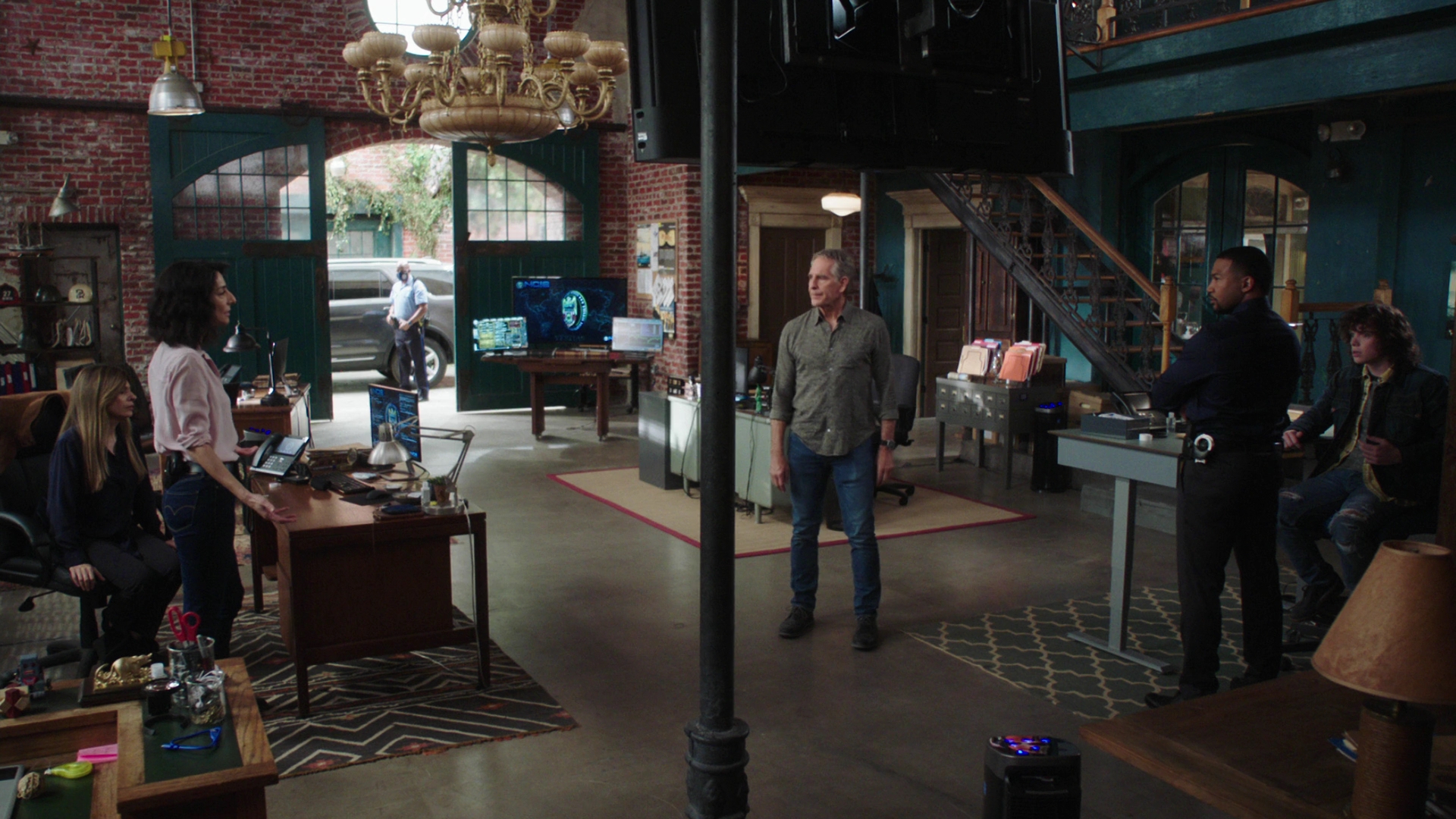 VampireDiariesWorld-dot-nl_NCISNewOrleans7x13-2174.jpg