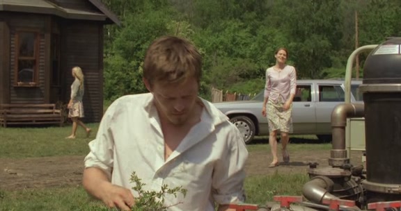 VampireDiairiesWorld-dot-org_TheMessenger2-TheScarecrow0149.jpg VampireDiairiesWorld-dot-org_TheMessenger2-TheScarecrow0149.jpg