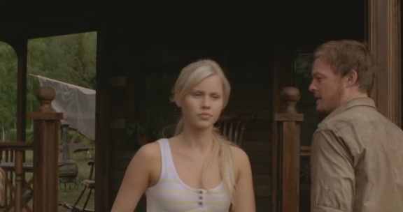 VampireDiairiesWorld-dot-org_TheMessenger2-TheScarecrow3866.jpg