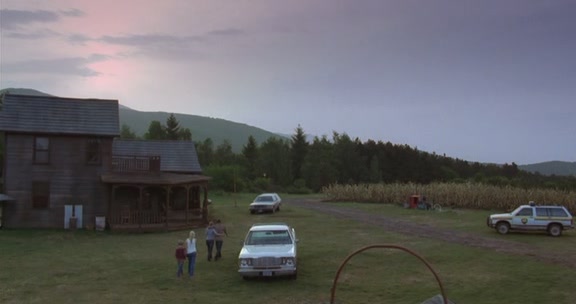 VampireDiairiesWorld-dot-org_TheMessenger2-TheScarecrow5156.jpg