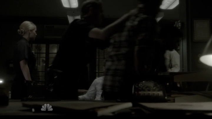 VampireDiariesWorld-dot-org_Aquarius1x01-0975.jpg