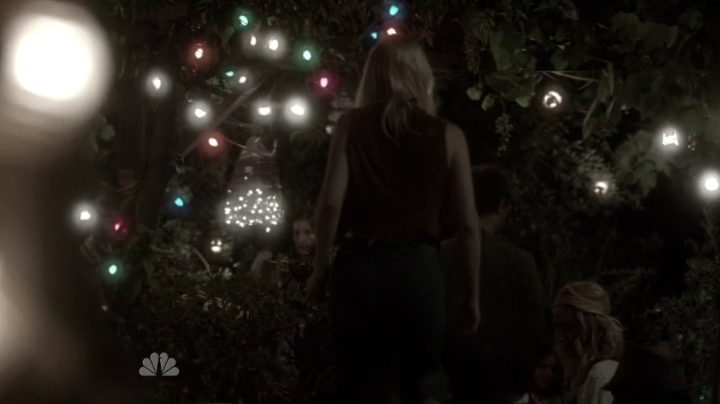 VampireDiariesWorld-dot-org_Aquarius1x01-1925.jpg