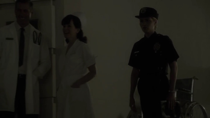 VampireDiariesWorld-dot-org_Aquarius1x06-1995.jpg