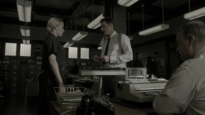 VampireDiariesWorld-dot-org_Aquarius1x07-0356.jpg