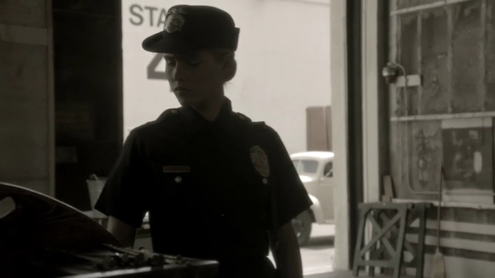 VampireDiariesWorld-dot-org_Aquarius1x07-1129.jpg