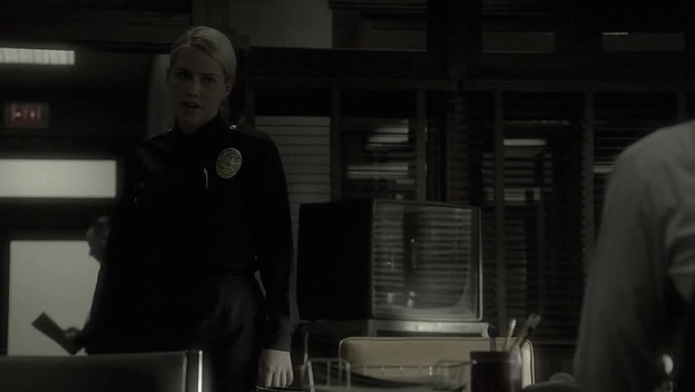 VampireDiariesWorld-dot-org_Aquarius1x11-0425.jpg