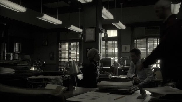 VampireDiariesWorld-dot-org_Aquarius1x11-0431.jpg