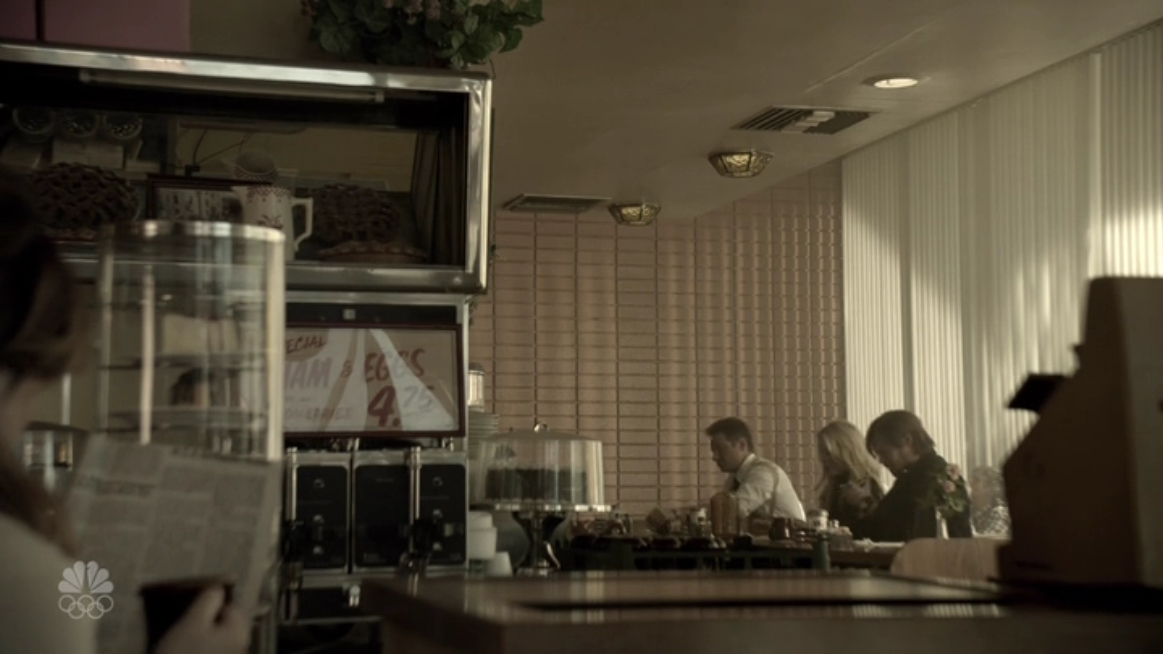 Charmed-Online-dot-NL-Aquarius2x01-1305.jpg Charmed-Online-dot-NL-Aquarius2x01-1305.jpg