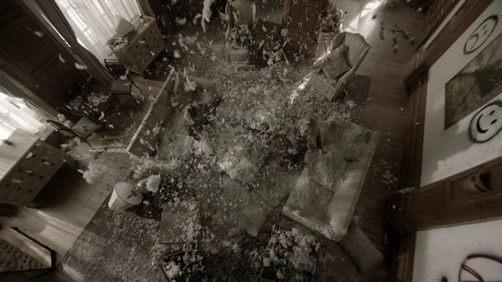VampireDiariesWorld-dot-NL-Aquarius2x05-1508.jpg