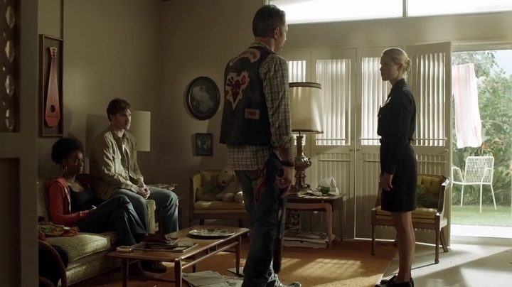 VampireDiariesWorld-dot-NL-Aquarius2x11-1829.jpg