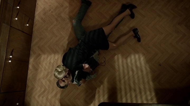 VampireDiariesWorld-dot-NL-Aquarius2x11-1877.jpg