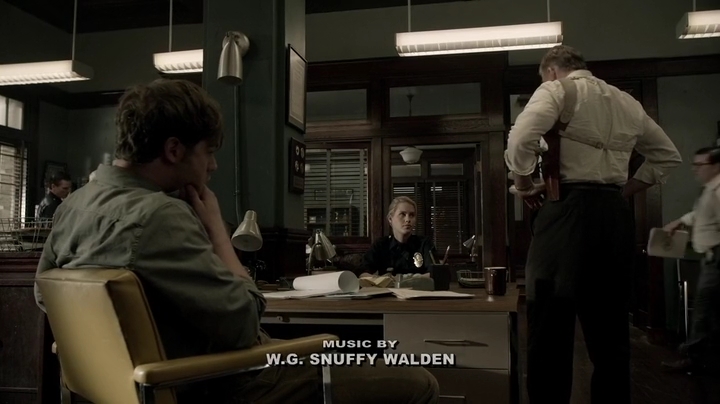 VampireDiariesWorld-dot-NL-Aquarius2x13-0327.jpg