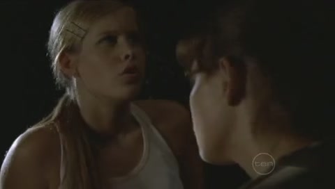 VampireDiariesWorld-dot-Org_H2OJustAddWater1x01-0512.jpg