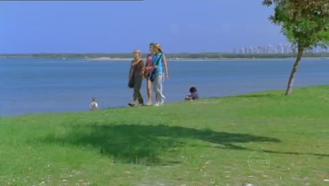 VampireDiariesWorld-dot-Org_H2OJustAddWaterS01E02-0345.jpg VampireDiariesWorld-dot-Org_H2OJustAddWaterS01E02-0345.jpg