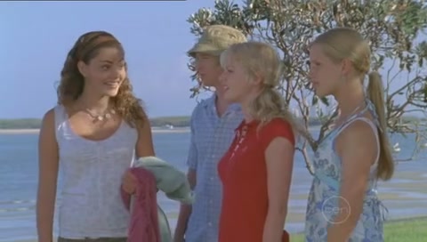 VampireDiariesWorld-dot-Org_H2OJustAddWaterS01E02-1248.jpg VampireDiariesWorld-dot-Org_H2OJustAddWaterS01E02-1248.jpg