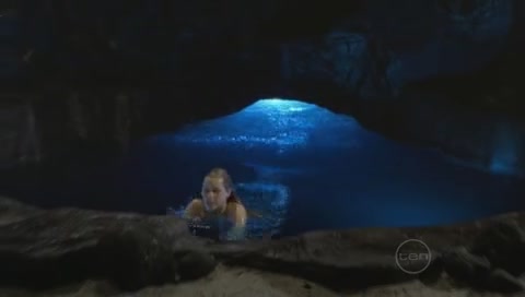VampireDiariesWorld-dot-Org_H2OJustAddWaterS01E04-0218.jpg