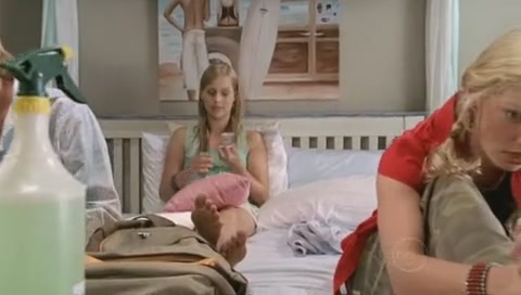 VampireDiariesWorld-dot-Org_H2OJustAddWaterS01E04-0371.jpg