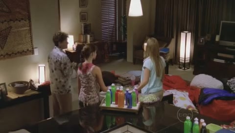 VampireDiariesWorld-dot-Org_H2OJustAddWaterS01E04-0625.jpg