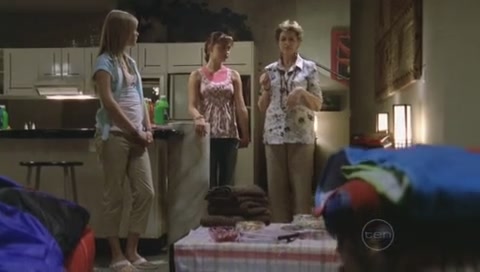 VampireDiariesWorld-dot-Org_H2OJustAddWaterS01E04-0631.jpg