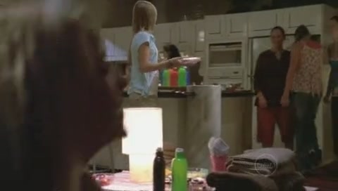 VampireDiariesWorld-dot-Org_H2OJustAddWaterS01E04-0653.jpg