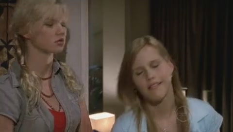 VampireDiariesWorld-dot-Org_H2OJustAddWaterS01E04-0706.jpg