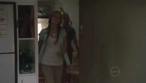 VampireDiariesWorld-dot-Org_H2OJustAddWaterS01E04-0726.jpg