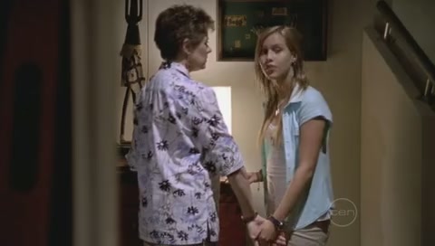VampireDiariesWorld-dot-Org_H2OJustAddWaterS01E04-0748.jpg