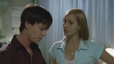 VampireDiariesWorld-dot-Org_H2OJustAddWaterS01E04-0831.jpg