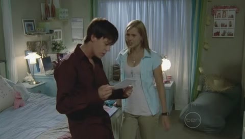 VampireDiariesWorld-dot-Org_H2OJustAddWaterS01E04-0841.jpg