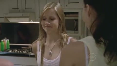 VampireDiariesWorld-dot-Org_H2OJustAddWaterS01E04-0923.jpg