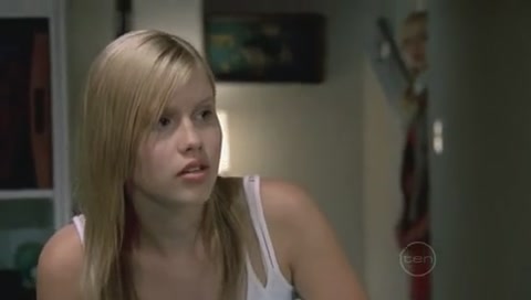 VampireDiariesWorld-dot-Org_H2OJustAddWaterS01E04-1069.jpg