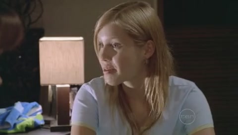 VampireDiariesWorld-dot-Org_H2OJustAddWaterS01E04-1237.jpg