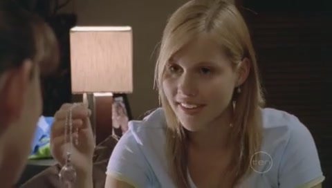 VampireDiariesWorld-dot-Org_H2OJustAddWaterS01E04-1256.jpg