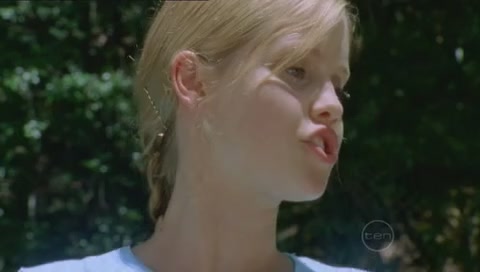 VampireDiariesWorld-dot-Org_H2OJustAddWaterS01E05-0086.jpg