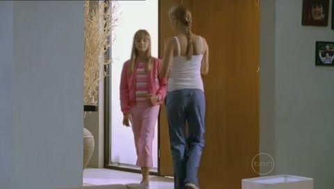 VampireDiariesWorld-dot-Org_H2OJustAddWaterS01E05-0461.jpg