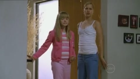VampireDiariesWorld-dot-Org_H2OJustAddWaterS01E05-0466.jpg