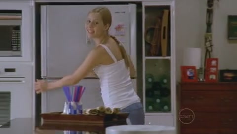 VampireDiariesWorld-dot-Org_H2OJustAddWaterS01E05-0535.jpg