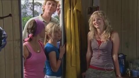 VampireDiariesWorld-dot-Org_H2OJustAddWaterS01E06-0781.jpg