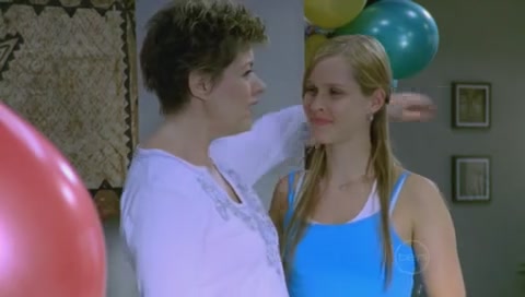 VampireDiariesWorld-dot-Org_H2OJustAddWaterS01E07-0268.jpg