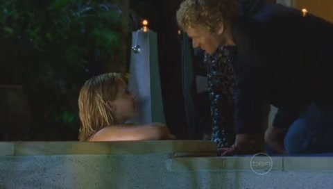 VampireDiariesWorld-dot-Org_H2OJustAddWaterS01E07-0845.jpg