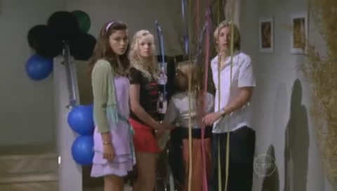 VampireDiariesWorld-dot-Org_H2OJustAddWaterS01E07-0941.jpg