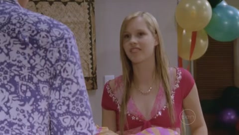 VampireDiariesWorld-dot-Org_H2OJustAddWaterS01E07-1269.jpg