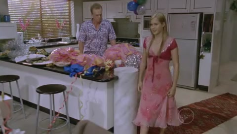VampireDiariesWorld-dot-Org_H2OJustAddWaterS01E07-1276.jpg