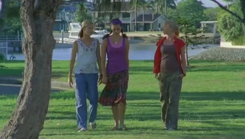 VampireDiariesWorld-dot-Org_H2OJustAddWaterS01E08-1575.jpg