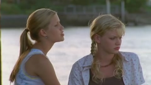 VampireDiariesWorld-dot-Org_H2OJustAddWaterS01E08-2586.jpg