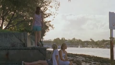 VampireDiariesWorld-dot-Org_H2OJustAddWaterS01E08-2617.jpg