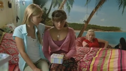 VampireDiariesWorld-dot-Org_H2OJustAddWaterS01E09-0060.jpg