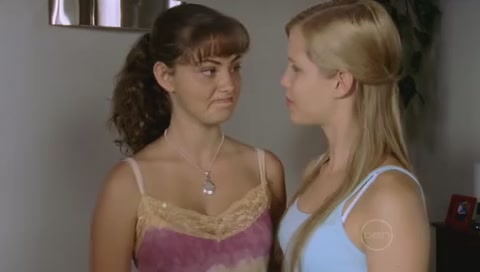 VampireDiariesWorld-dot-Org_H2OJustAddWaterS01E09-0512.jpg