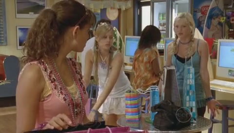 VampireDiariesWorld-dot-Org_H2OJustAddWaterS01E09-0653.jpg