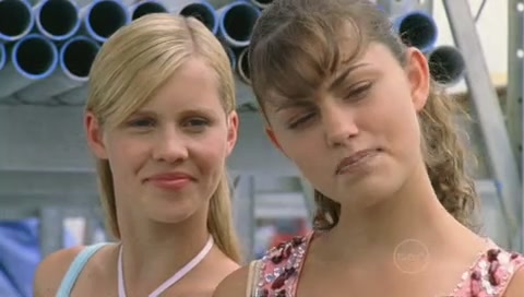 VampireDiariesWorld-dot-Org_H2OJustAddWaterS01E09-1150.jpg